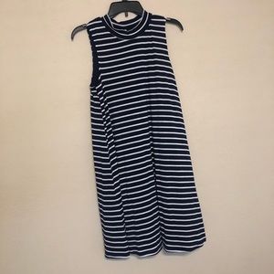 Sleeveless dress